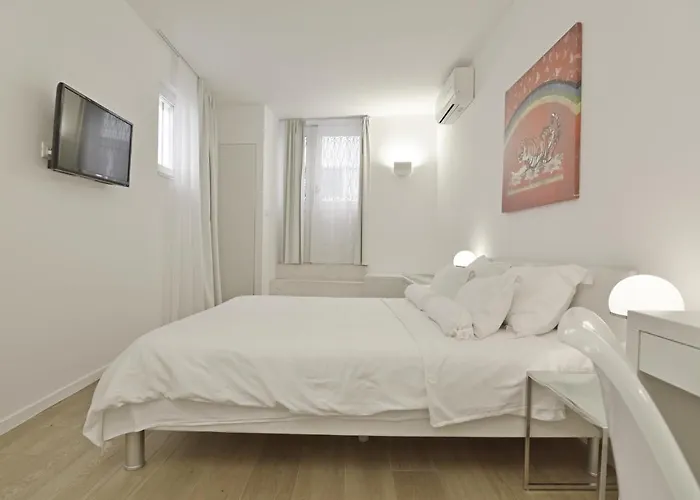 Divota Apartment Hotel